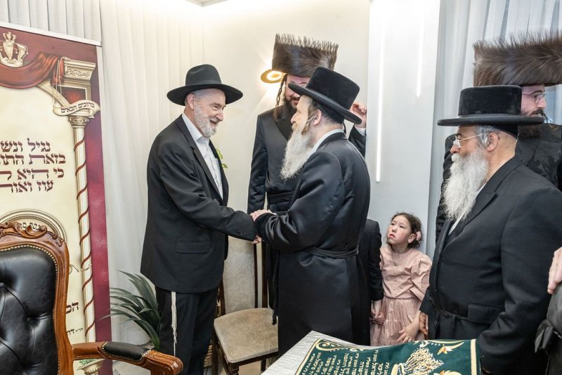 באדיבות המצלם