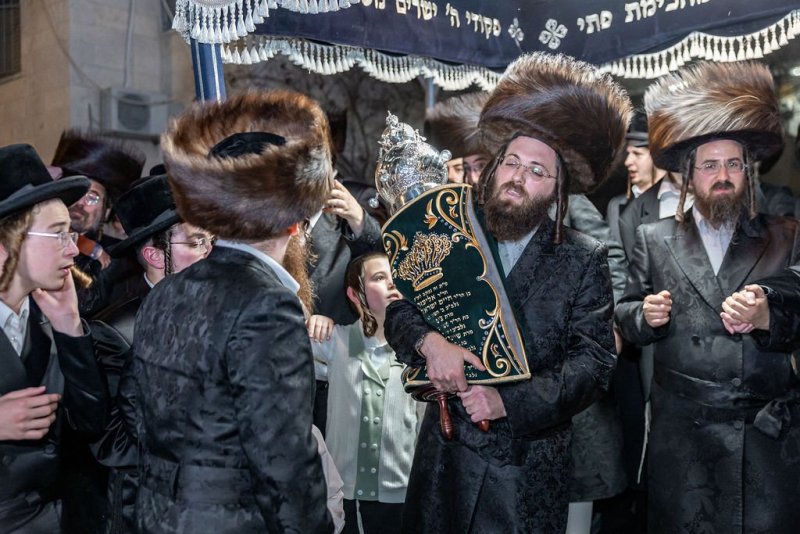 באדיבות המצלם