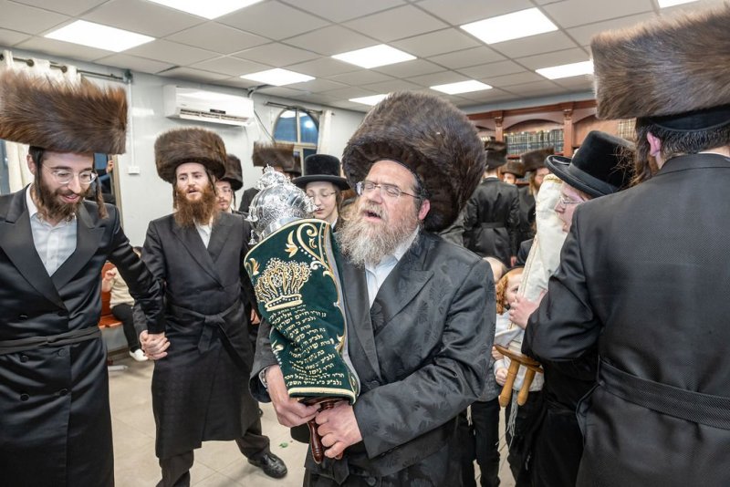 באדיבות המצלם