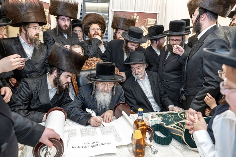 באדיבות המצלם