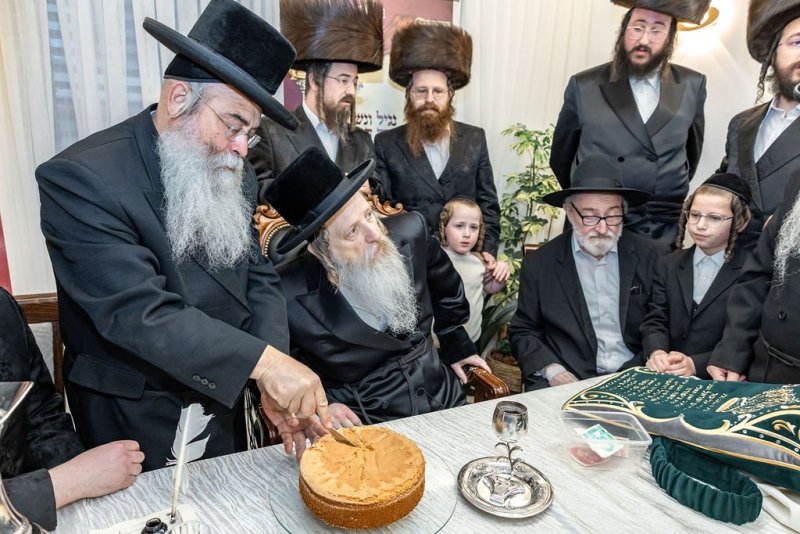באדיבות המצלם