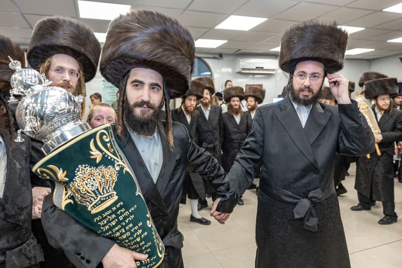 באדיבות המצלם