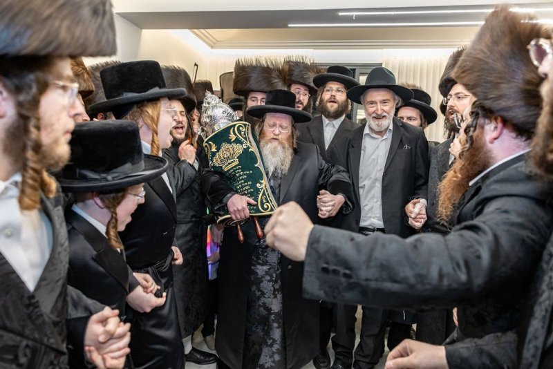 באדיבות המצלם