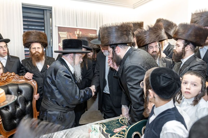 באדיבות המצלם