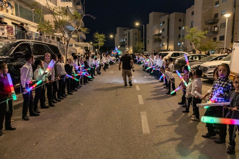 באדיבות המצלם