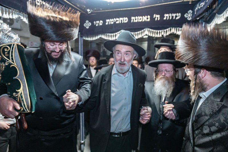 באדיבות המצלם