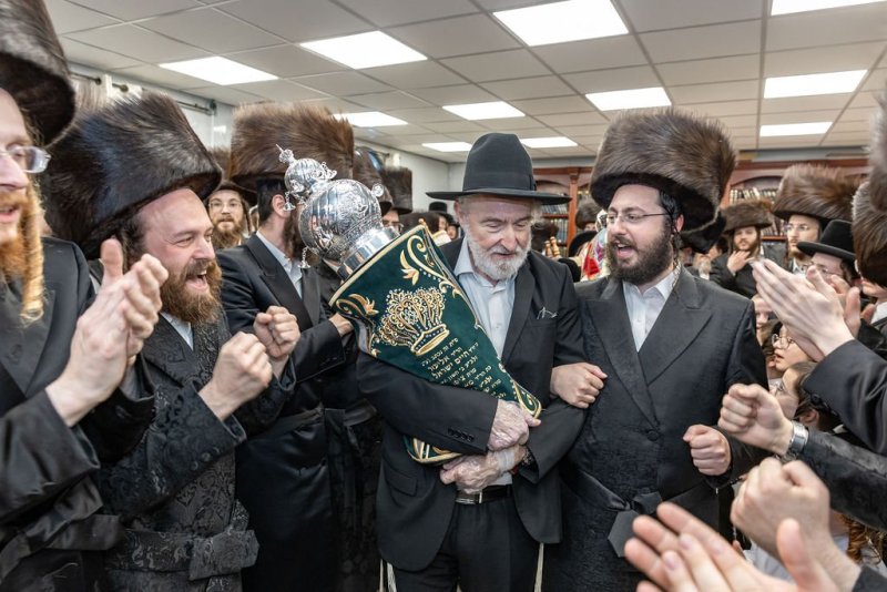 באדיבות המצלם