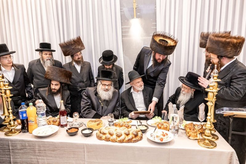 באדיבות המצלם