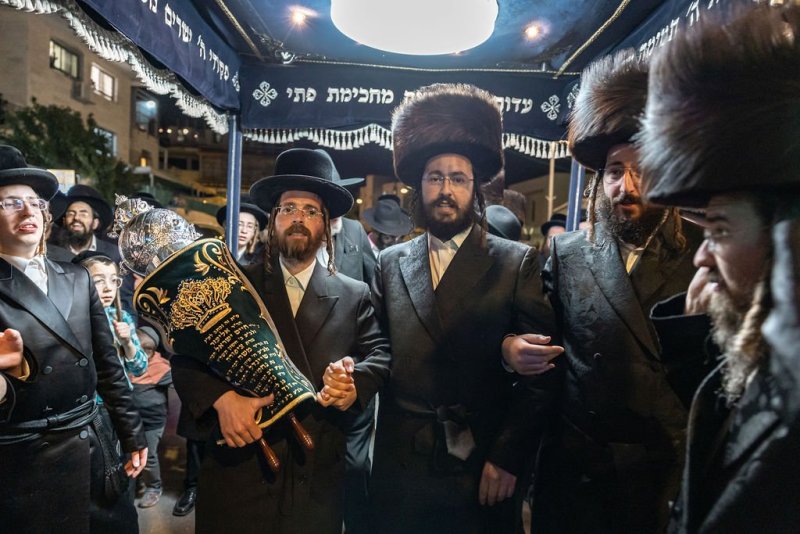 באדיבות המצלם