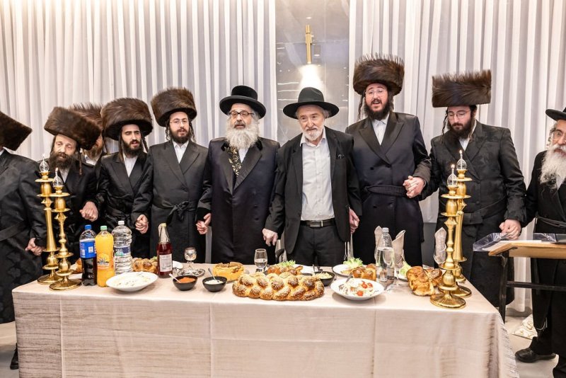 באדיבות המצלם