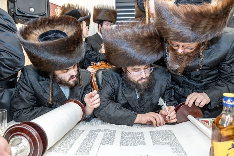 באדיבות המצלם