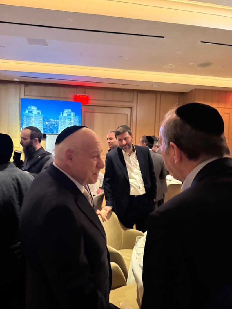 יחצ