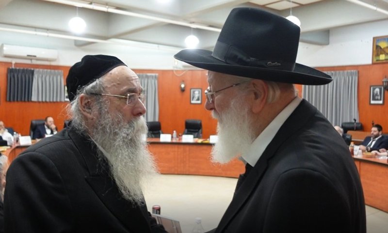 באדיבות המצלם