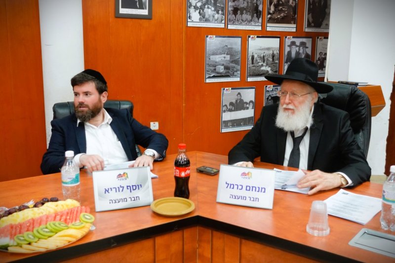 באדיבות המצלם
