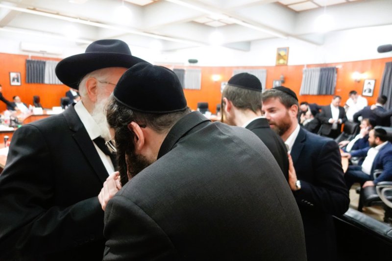 באדיבות המצלם