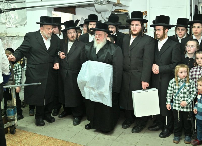 באדיבות המצלם