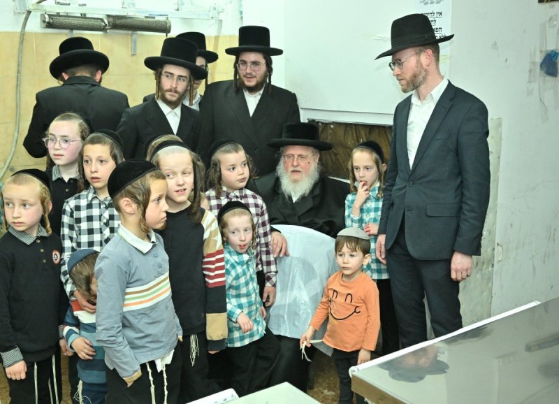 באדיבות המצלם