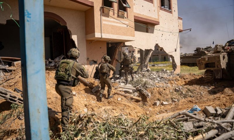 ישראל תאשר ל-200 מחבלים לכודים לצאת ללא פגע - זה התנאי | סמוטריץ תוקף בחריפות