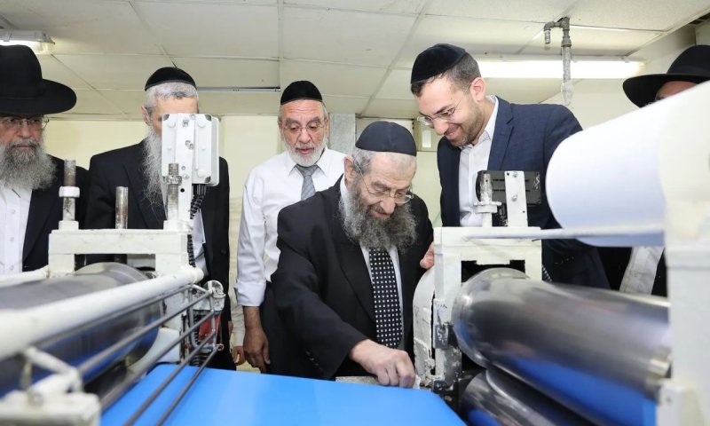 ושמרתם את המצות: ראשי בד"ץ נוה ציון השגיחו על אפיית המצות