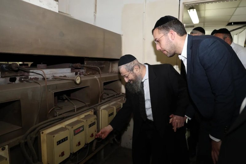 נועם אליהו