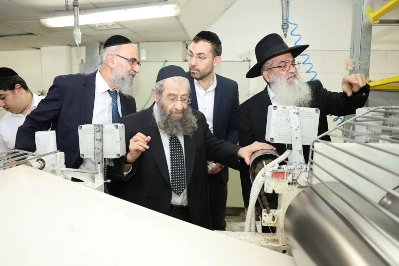 נועם אליהו