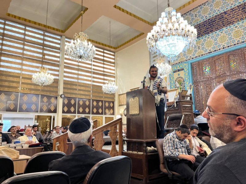 באדיבות המצלם