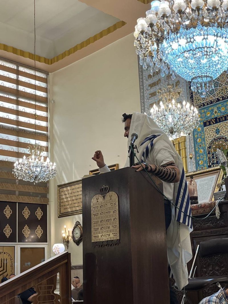 באדיבות המצלם