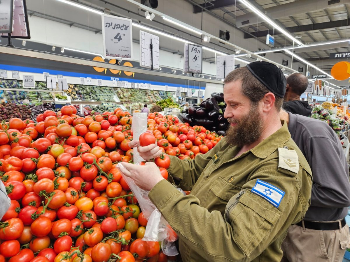 באדיבות המצלם