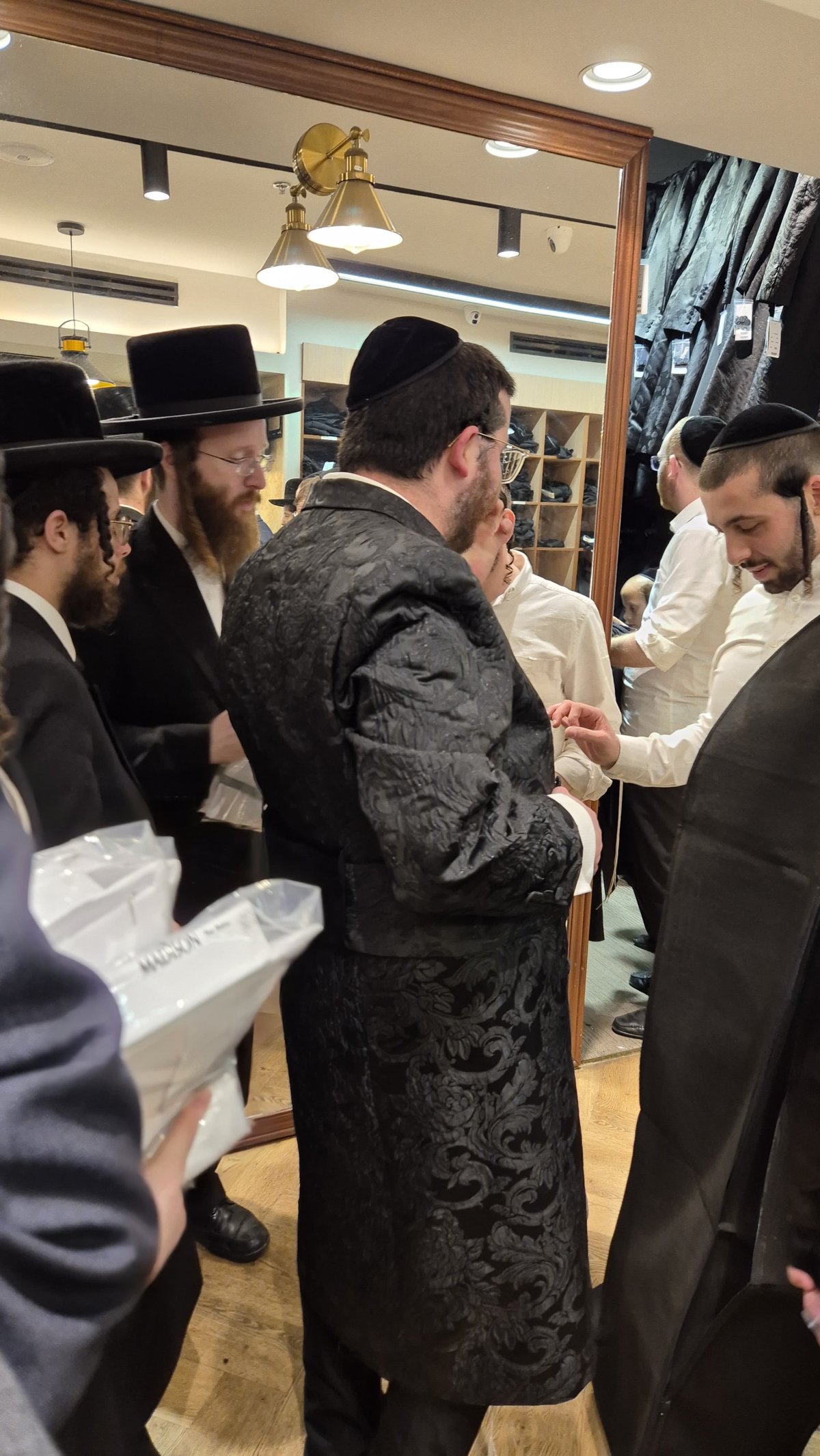 באדיבות המצלם