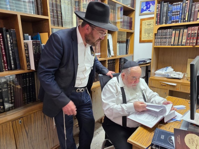 באדיבות המצלם