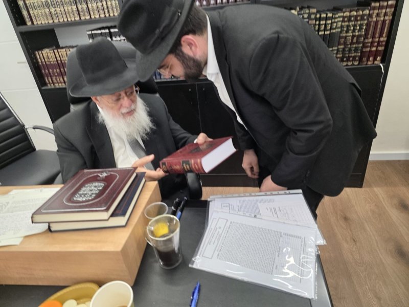 באדיבות המצלם