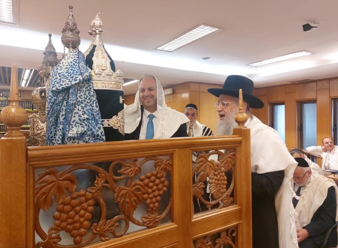 באדיבות המצלם