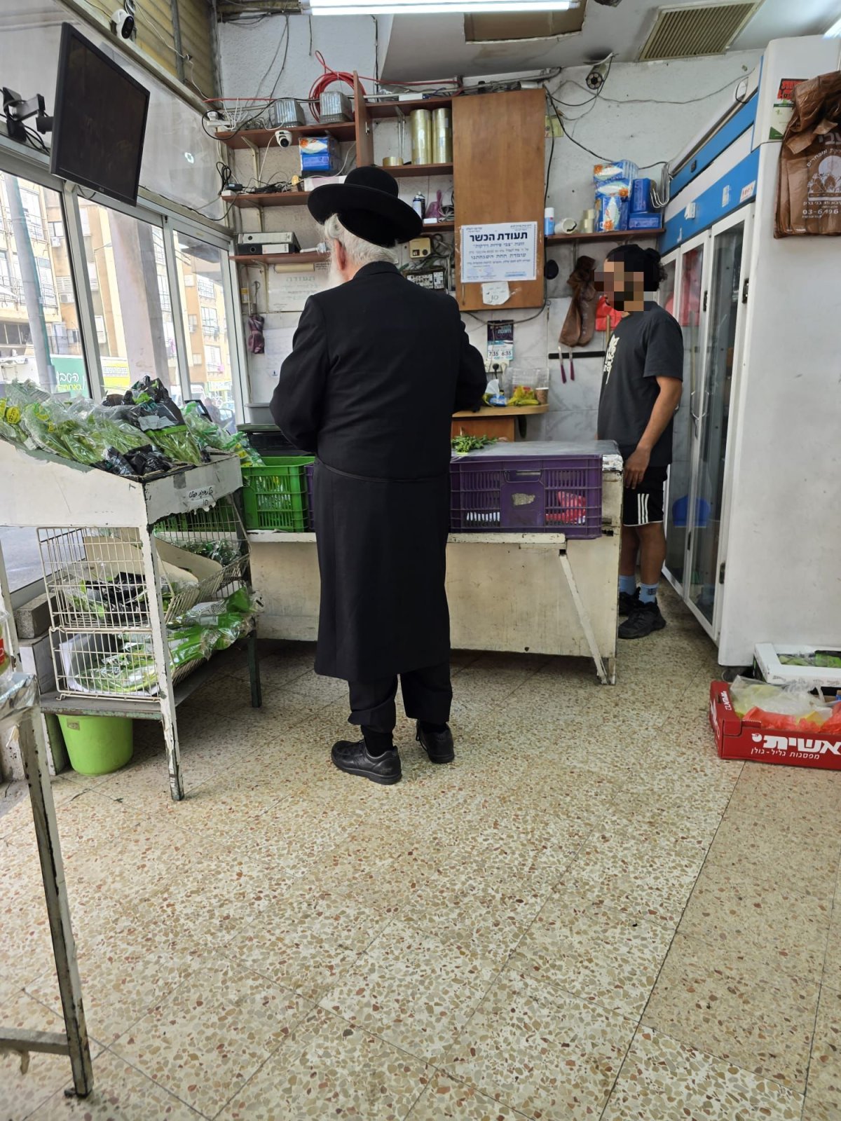 באדיבות המצלם