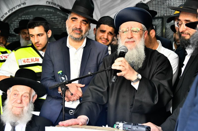 שוקי לרר