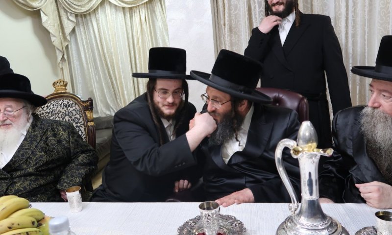 שמחת בית ספינקא רמ"א: ווארט לבנו של האדמו"ר