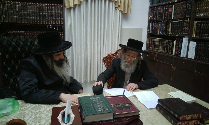 המשפיע עשה 'קנין' אצל גיסו הרבי: חג הפסח בחצר זוטשקא