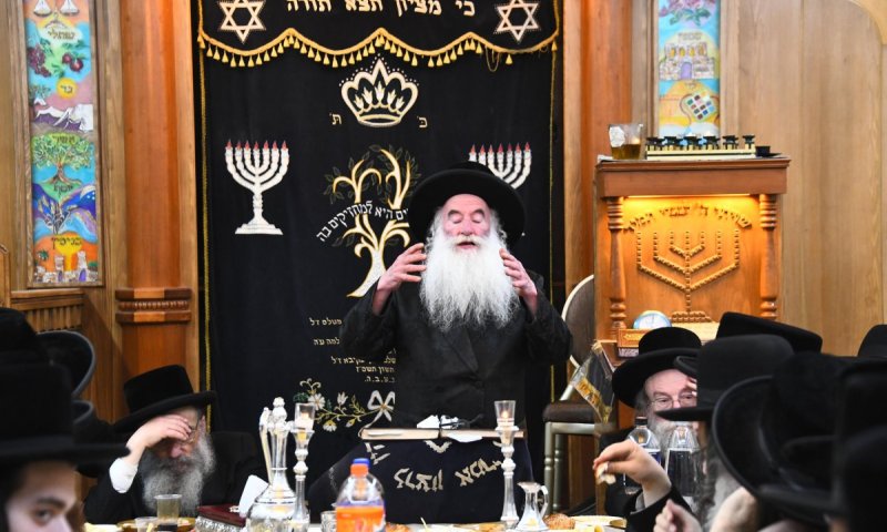 שיכון ה': הרבי מגארליץ ערך טיש לזקנו בעל ה'דברי חיים' מצאנז