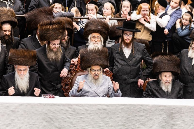 אייזיק י.