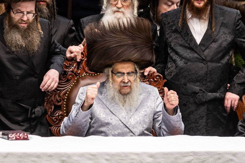 אייזיק י.