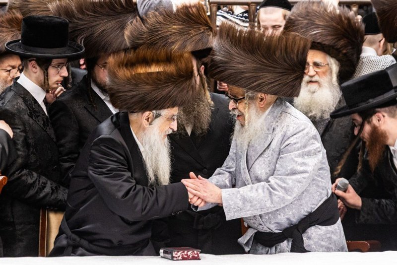 אייזיק י.