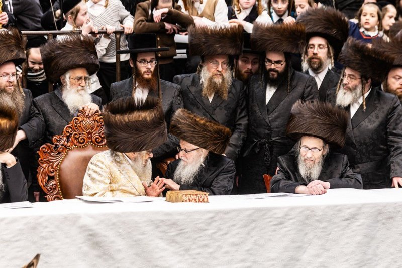 אייזיק י.