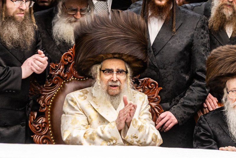 אייזיק י.