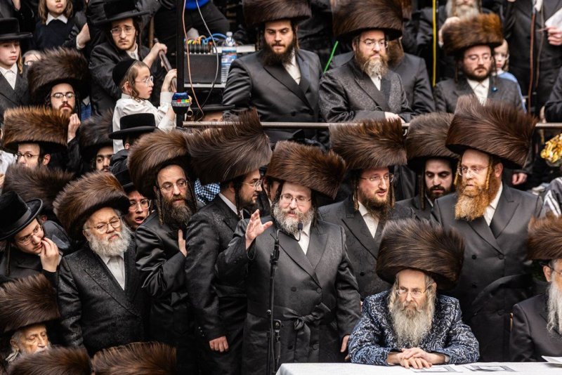 אייזיק י.