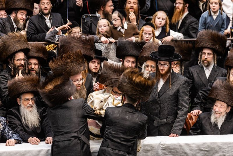 אייזיק י.