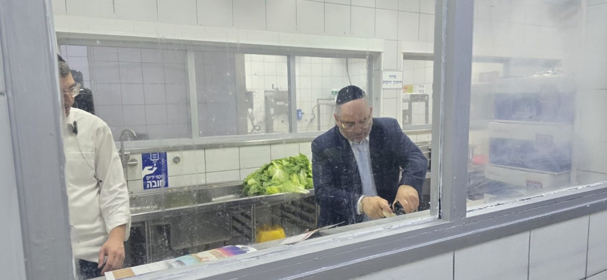 באדיבות המצלם