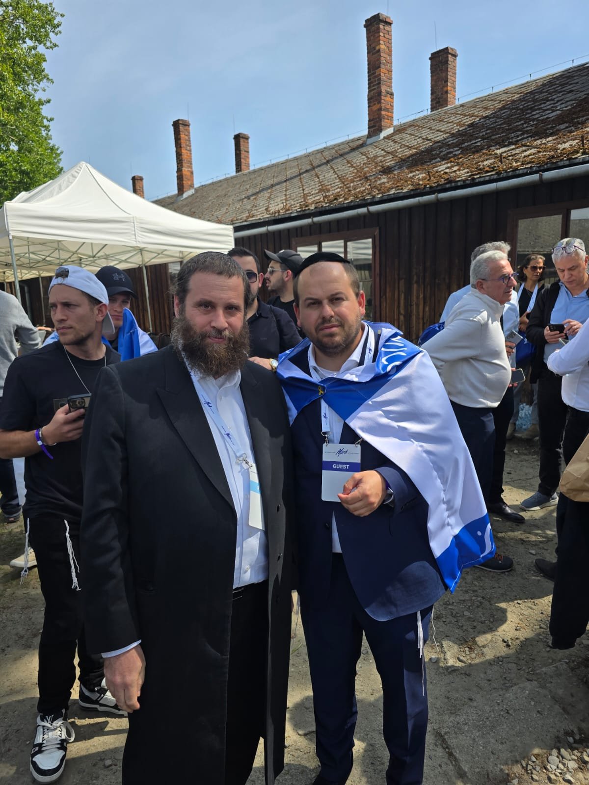 באדיבות המצלם