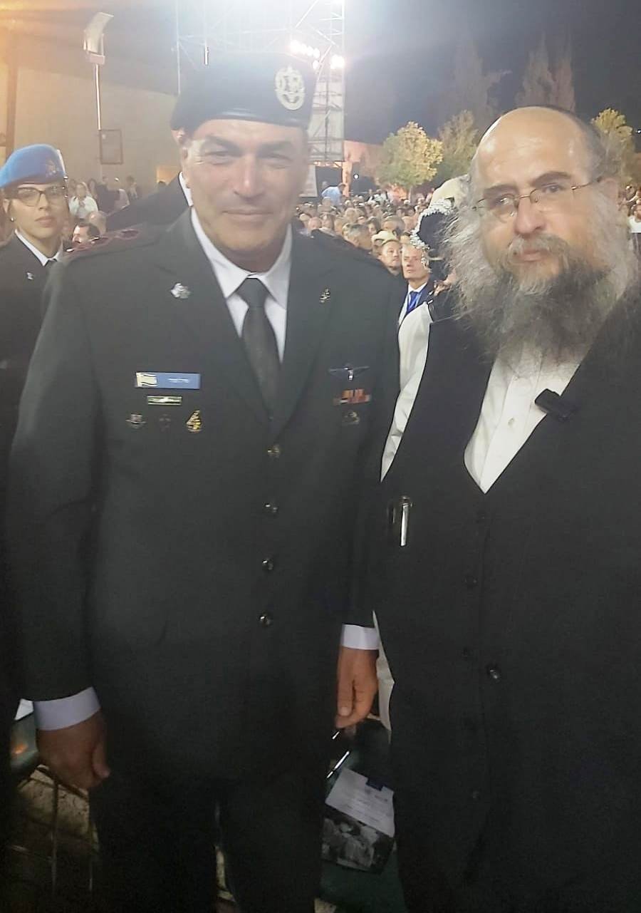 באדיבות המצלם