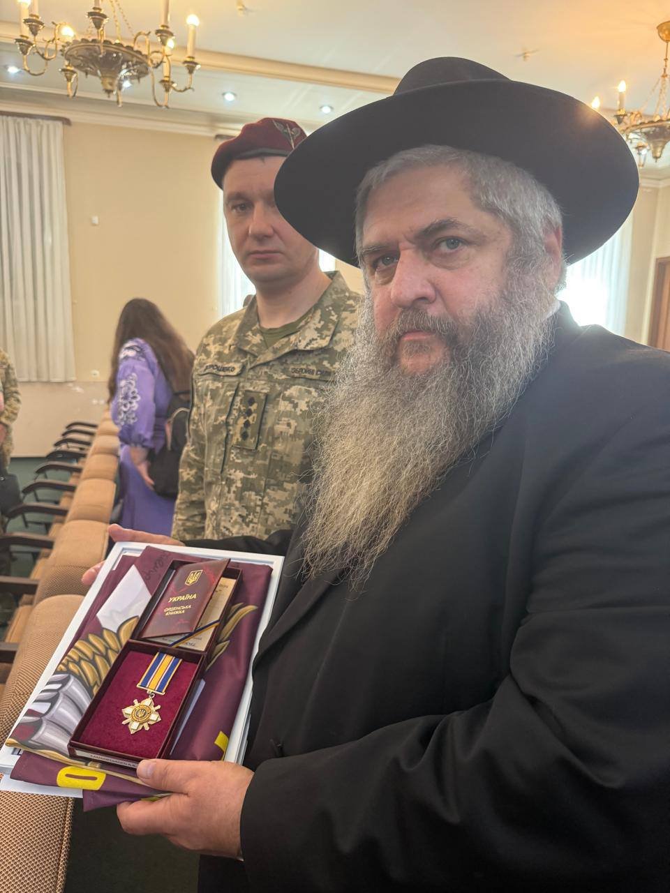 באדיבות המצלם