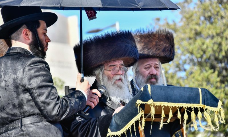 שיחת חג, הר הצופים וברכת האילנות: חג הפסח בקרעטשניף י-ם