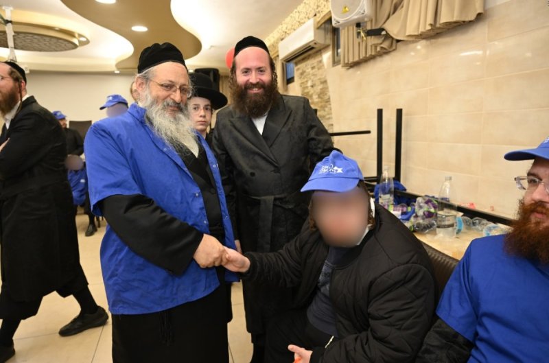 באדיבות המצלם